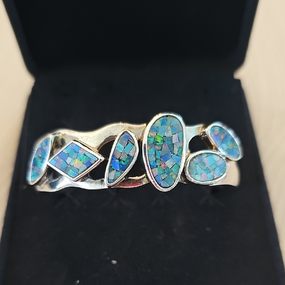 Vintage Whitney Kelly Blue Mosaic Opal Bracelet